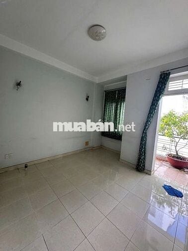 Cho Thuê Nhà Đường Hoàng Hoa Thám, Bình Thạnh ( 4x22m - Nhà Rộng )