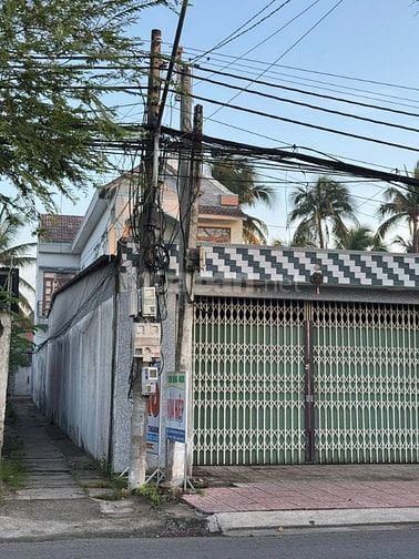 BÁN NHÀ MẶT TIỀN – CÓ SÂN LÀM XƯỞNG – KHÔNG NGẬP, GẦN C.A TP - MỸ THO