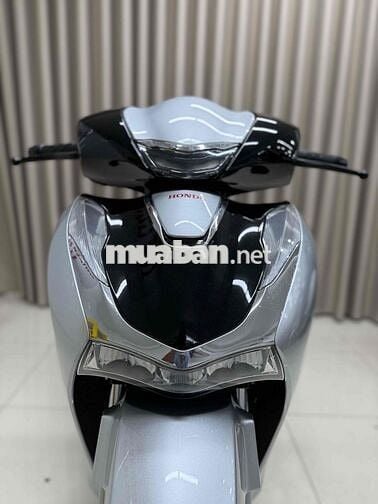 SH 160! màu hót chạy lướt vài ngàn km cần sang nhu