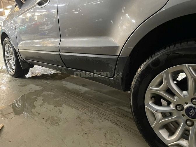 Gia đình đổi xe cần bán xe 5 chỗ gầm cao máy thoáng