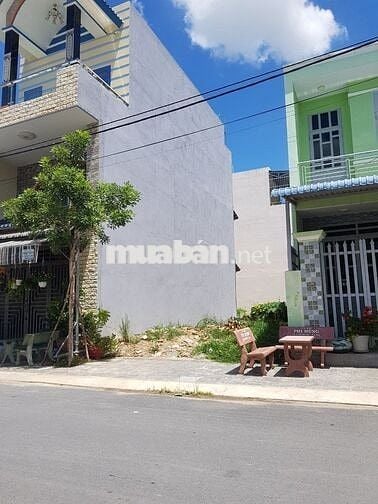 CUỐI NĂM NH THANH LÝ THU HỒI NỢ XẤU 15 NỀN ĐẤT VÀ 32 P.TRỌ GIÁ GỐC