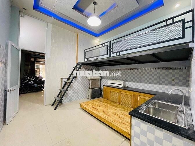 Cho thuê phòng 35m2 sử dụng, ngay Emark Phan Huy Ích