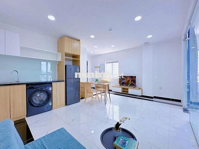 Thuê Căn Hộ 1PN 1PK Cao Cấp Đinh Bộ Lĩnh Gần Ngã Tư Hàng Xanh