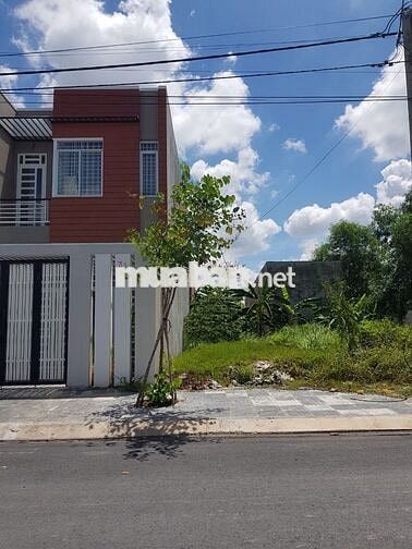 CUỐI NĂM NH THANH LÝ THU HỒI NỢ XẤU 15 NỀN ĐẤT VÀ 32 P.TRỌ GIÁ GỐC