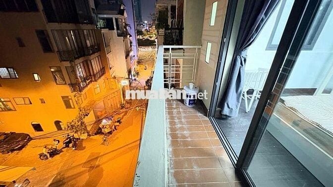 CHÍNH CHỦ CHO THUÊ 1PN BAN CÔNG FULL NỘI THẤT NGAY BẾN VÂN ĐỒN CHỈ 6.x