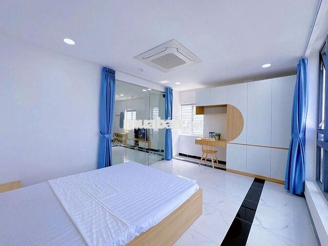 Thuê Căn Hộ 1PN 1PK Cao Cấp Đinh Bộ Lĩnh Gần Ngã Tư Hàng Xanh