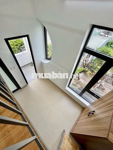 PHÒNG GÁC LỬNG CÓ BAN CÔNG HÒA XUÂN GIÁ CHỈ 4,3 TRIỆU