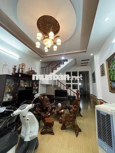 Bán nhà vị trí đẹp, Gần Metro, trường mẫu giáo, thcs,thpt,bv, ubnd