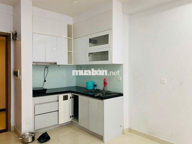 CHO THUÊ 2PN2WC NHÀ CƠ BẢN 11TR/ THÁNG C/C RICHSTAR TÂN PHÚ