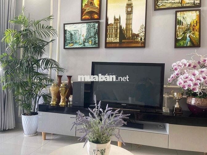 Bán nhanh căn hộ Emerald 66m2 2PN 1WC nhà đẹp full nội thất