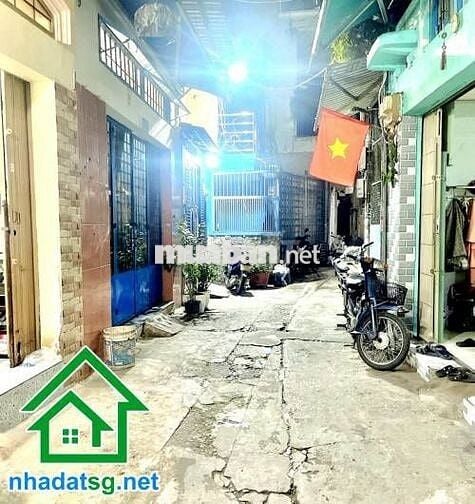 NHÀ 3 TẦNG ĐẸP - LẠC LONG QUÂN – HẺM 3M – KHU AN NINH YÊN TĨNH