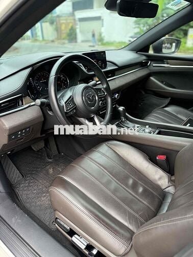 Mazda 6 2022 Signature Premium 2.5 AT - 16000 km