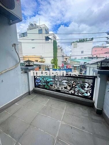 Mặt Tiền nguyên căn , làm CHDV Phú Nhuận kinh doanh sôi nổi ...v..v.