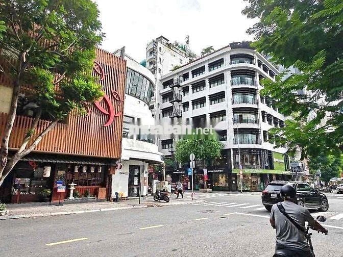 CHO THUÊ NHÀ TRUNG TÂM ĐƯỜNG ĐONG DU,QUẬ1,TRỆT VÀ 2 LẦU SUỐT,KDTỰ DO