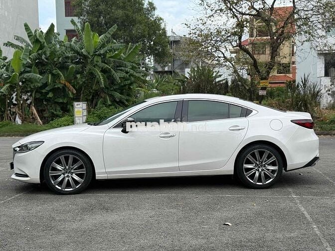 Mazda 6 2022 Signature Premium 2.5 AT - 16000 km