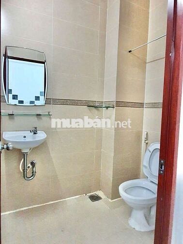 Studio full nội thất ban công gần cầu Bông , 5p ra công trường dân chủ