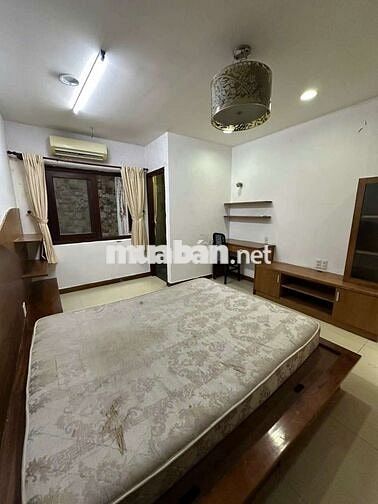 Cần pass phòng đường Huỳnh Khương Ninh q1 gần công viên Lê Văn Tám