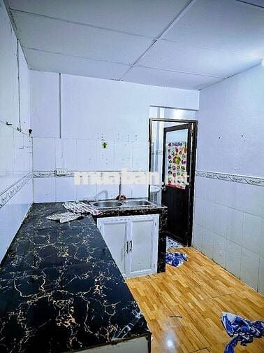 Cho thuê nhà 2 mặt tiền hẻm ô tô thông thoáng