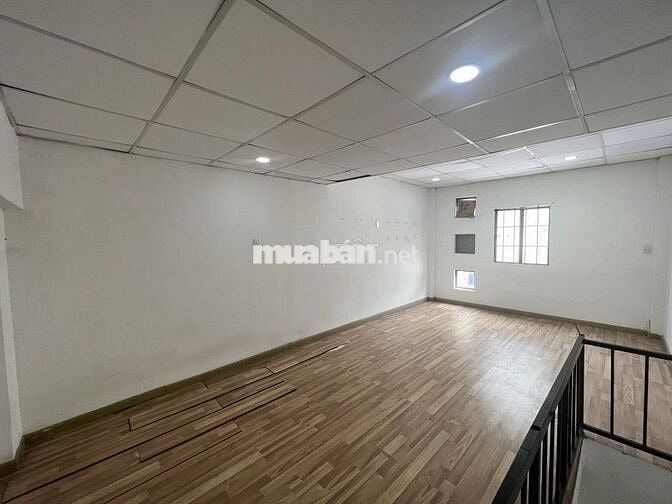 NHÀ NHỎ XINH YÊU 23M2 CHO VK CK TRẺ ĐS 10 HBP 1T1L 1PN 1WC  chỉ 2300