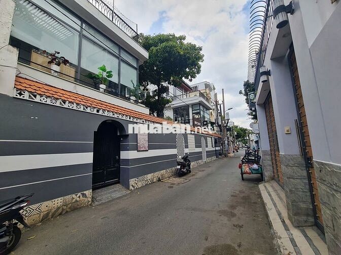 🔥Siêu phẩm Hồ Biểu Chánh Phú Nhuận – Biệt thự 25x15m – Trệt 2L ST🌟