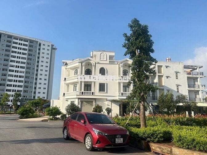 Cần bán căn conic boulevard , 3 phòng ngủ , 114m , giá chỉ 3,7 tỷ
