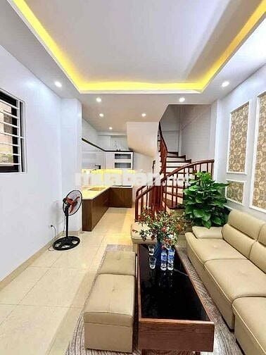 Lô Góc Pháo Đài Láng , 31mx5t , Mt 4,2m ngõ thông ,8,6tỷ