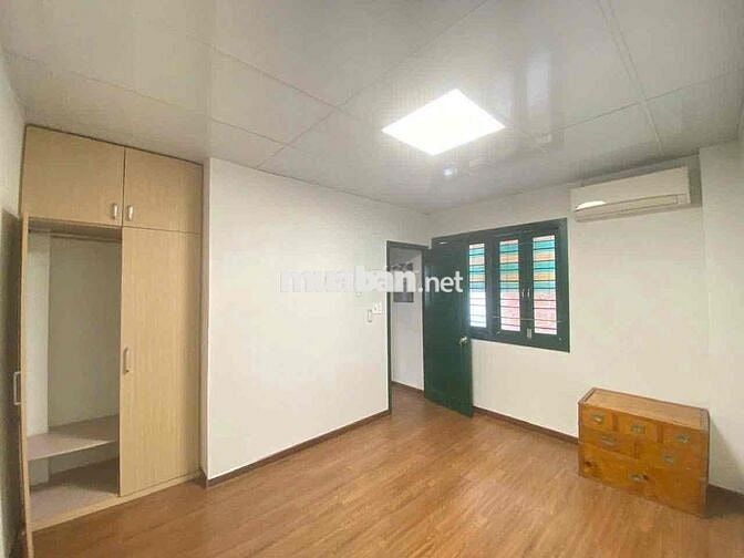 Nhà Hẻm Trần Nhật Duật Cách Đường Lớn 10m, Phường Tân Định, Quận 1