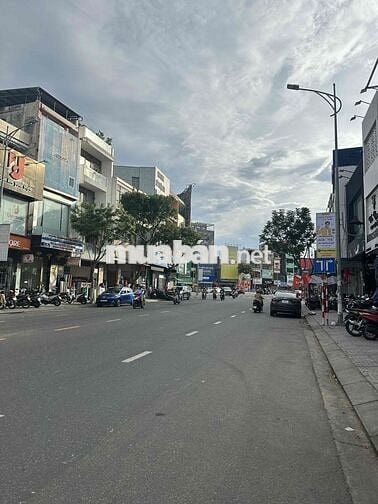 CHO THUÊ MẶT TIỀN ĐƯỜNG HÀM NGHI, GIÁ 15TR.