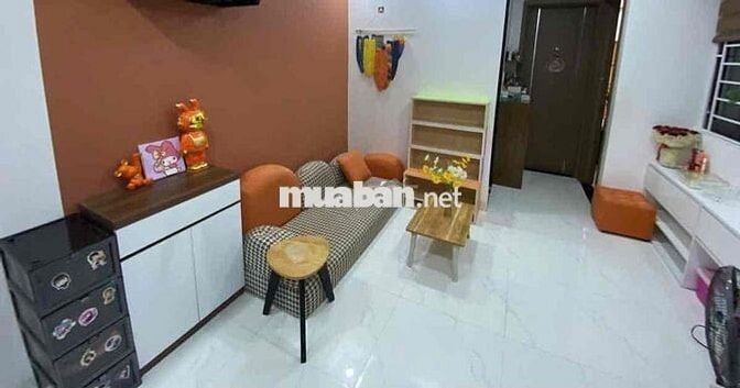 Bán căn hộ ccmn chuẩn đẹp 55 m2 phố Đông Tác - Phương Mai , Đống Đa 2,