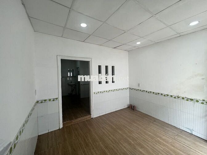 NHÀ NHỎ XINH YÊU 23M2 CHO VK CK TRẺ ĐS 10 HBP 1T1L 1PN 1WC  chỉ 2300