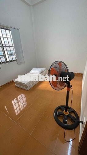 Cho thuê nguyên tầng 2 nhà phố hẻm xe hơi làm văn phòng
