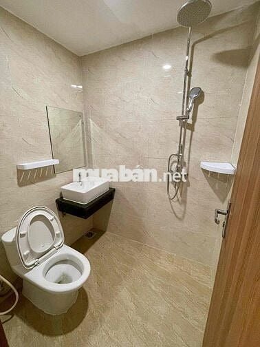 Cho thuê ccmn Penhouse 100m2 view Hồ Tây siêu đẹp