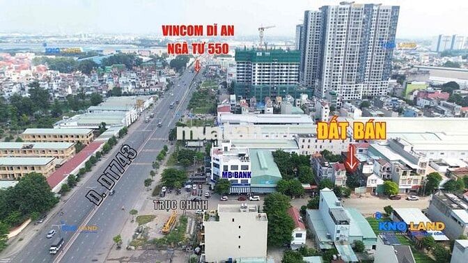 Giá mềm măt tiền kinh doanh giá tốt Vincom Dĩ An Ngã tư 550.Ngang 10m