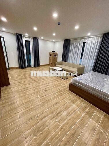 Cho thuê ccmn Penhouse 100m2 view Hồ Tây siêu đẹp