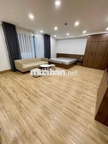 Cho thuê ccmn Penhouse 100m2 view Hồ Tây siêu đẹp