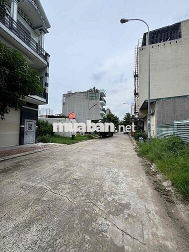 Chính chủ bán lô đất kinh doanh Ngã tư 550 vincom Dĩ An hàng đẹp