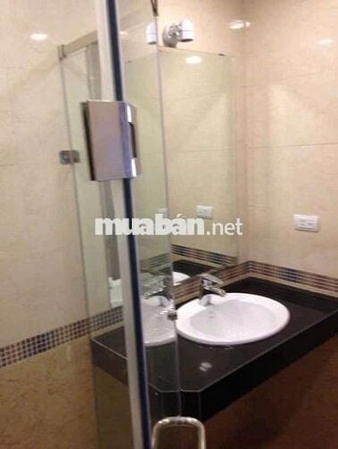 Cho thuê căn hộ 55m ,,phố Kim Mã, gần Lotte. Đủ Đồ