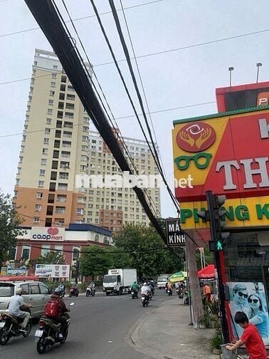 BÁN NHÀ ĐẸP Ở NGAY - HẺM OTO - NGANG 5 Dài 14 SHR TÔ KÝ Q12