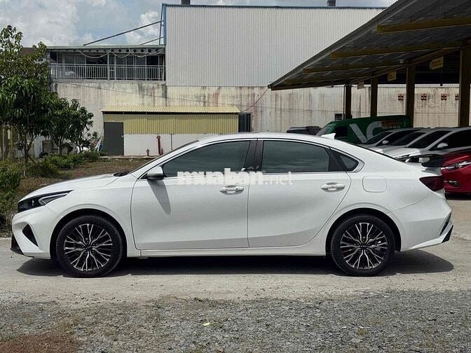 Kia K3 2024 Luxury 1.6 AT Chỉ Từ 170Tr Nhận Xe