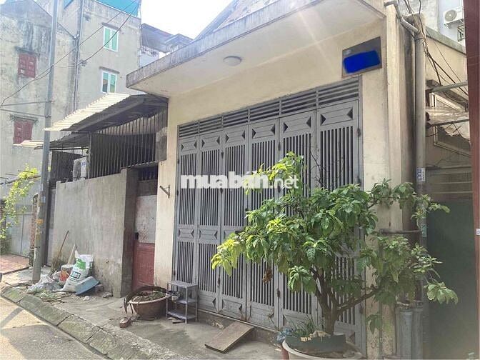 Bán nhà Cấp 4 Đường Tựu Liệt.  DT 38m2 (Sổ Đỏ) Giá bán 280tr/m2. Đang Bán nhà Cấp 4 Đường Tựu Liệt.  DT 38m2 (Sổ Đỏ) Giá bán 280tr/m2. Đang