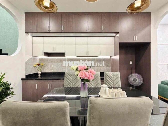 Bán nhà,65 m2 xây 2 lầu chỉ 6 tỷ,Lê Văn Thọ quận Gò Vấp
