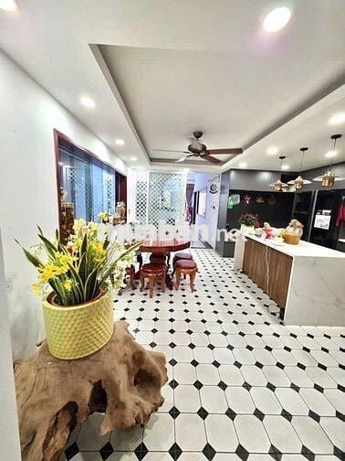 🏡 Mặt Tiền Thụt - Trần Quốc Tuấn - Biệt Thự 4 Tầng