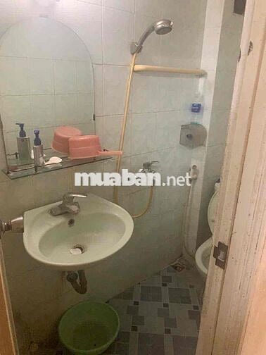 CHO THUÊ PHÒNG TRỌ 112 NGỌC KHÁNH, BA ĐÌNH, HÀ NỘI. 2,5 TR/THÁNG