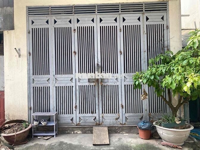 Bán nhà Cấp 4 Đường Tựu Liệt.  DT 38m2 (Sổ Đỏ) Giá bán 280tr/m2. Đang