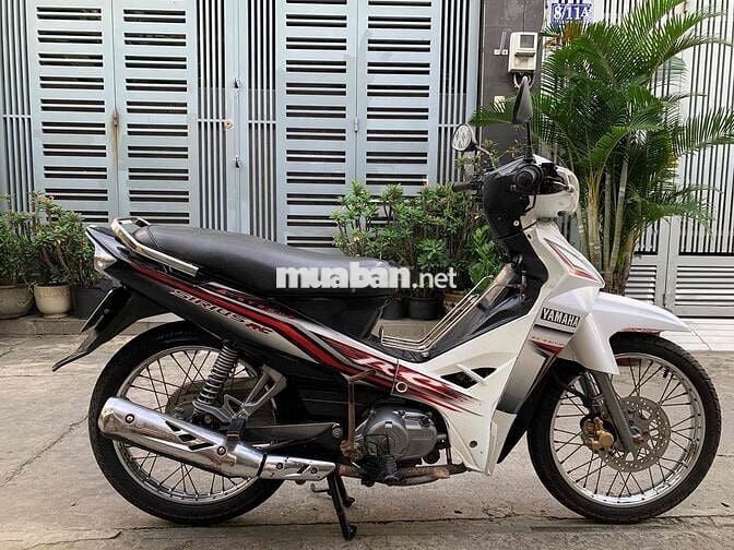 Yamaha Sirius 110cc 2013 trắng đen SD39000km bstp
