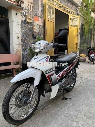 Yamaha Sirius 110cc 2013 trắng đen SD39000km bstp