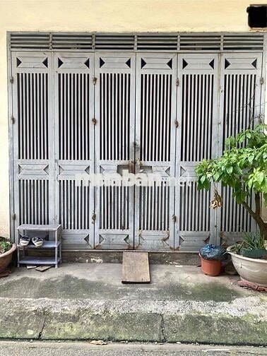 Bán nhà Cấp 4 Đường Tựu Liệt.  DT 38m2 (Sổ Đỏ) Giá bán 280tr/m2. Đang