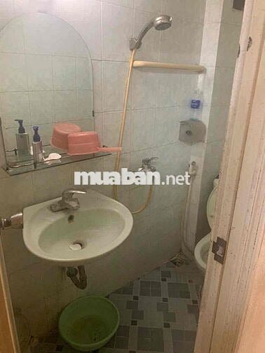 CHO THUÊ PHÒNG TRỌ 112 NGỌC KHÁNH, BA ĐÌNH, HÀ NỘI. 2,5 TR/THÁNG