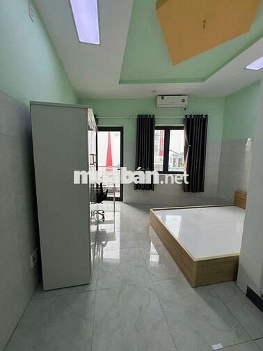 Phòng ban công lớn - Full nội thất - Ngay Chợ Lớn Q5