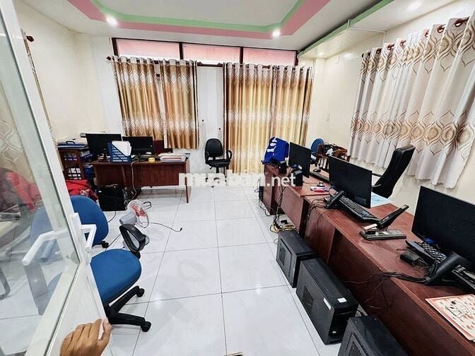 BÁN NHÀ 4 TẦNG – MẶT TIỀN KÍNH NỔI DĨ AN – 5x20M – 8PN – GIÁ 5.1TY